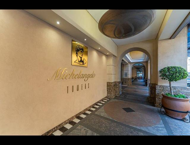 3 BEDROOM APARTMENT FOR SALE IN SANDOWN